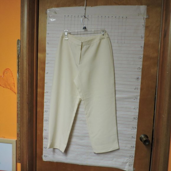 RALPH LAUREN, woman's petite slacks, sz 10P white - Picture 4 of 12